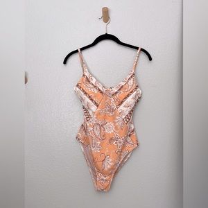 Cupshe bathing suit NWOT!